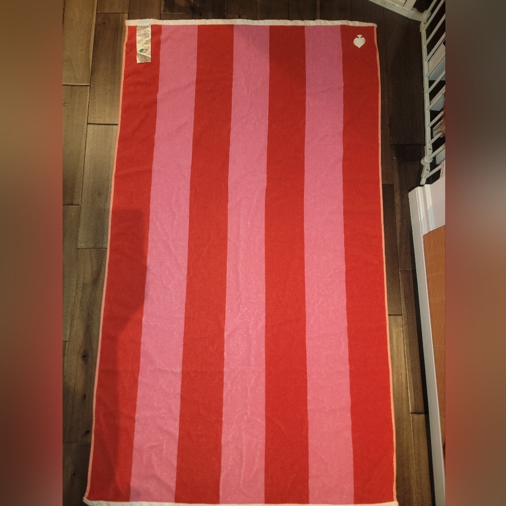 Kate Spade Reversible Beach Towel – Peach/White & Pink/Red Stripes